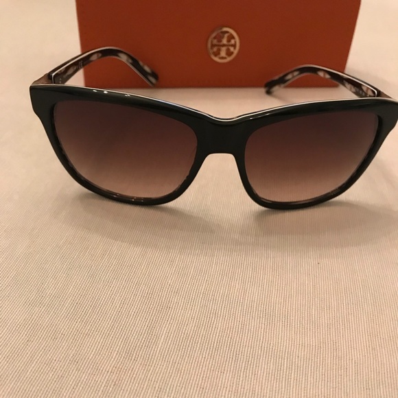 Black Tory Burch Sunglasses - Picture 3 of 5